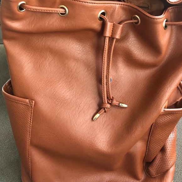 Rampage Backpack - Picture 4 of 6